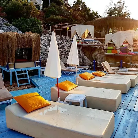 Club Antiphellos
