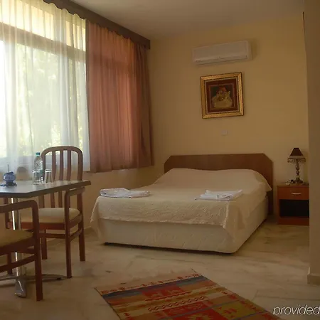 فندق Club Antiphellos