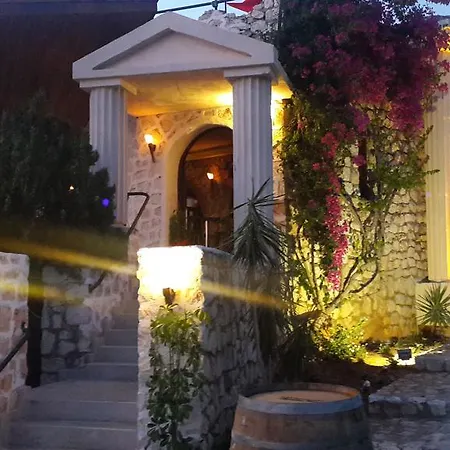 Hotel Club Antiphellos 3*